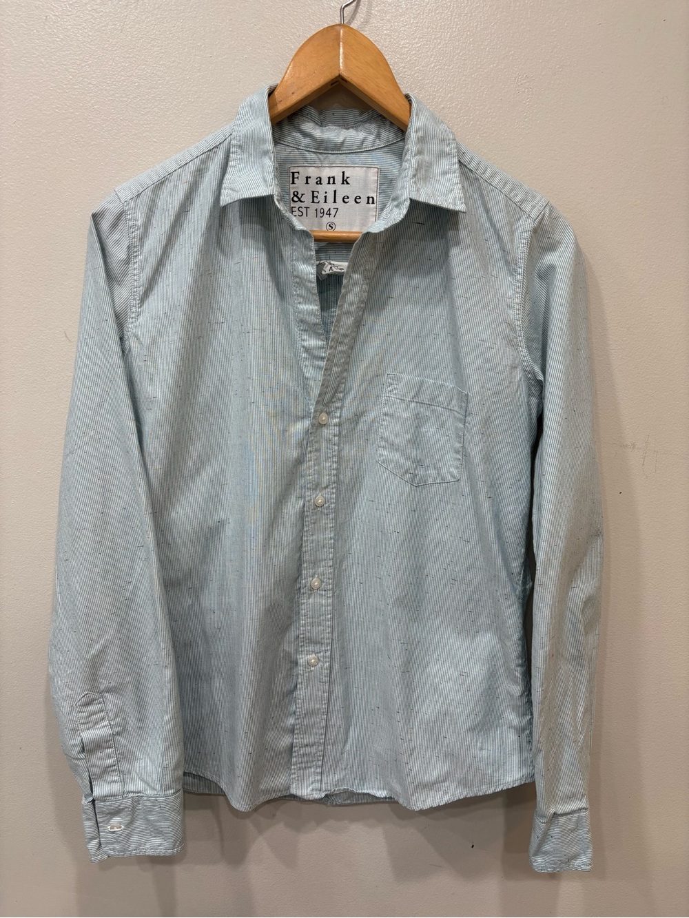 Frank & Eileen Barry Blue Striped Button-Front Shirt Top Women’s Size Small